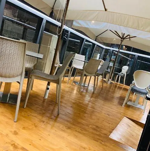 Manhattan & Gæstehus