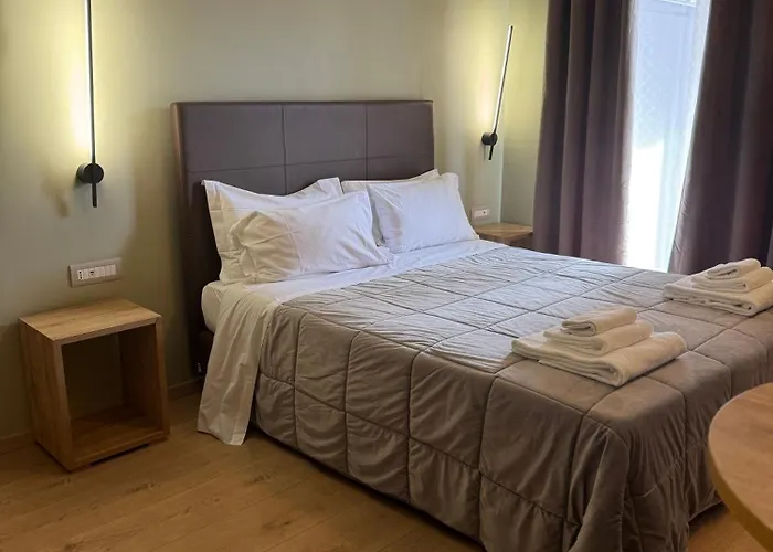 Manhattan & Vendégház 4*